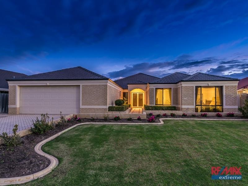 11 Berrington Pass, Quinns Rocks WA 6030