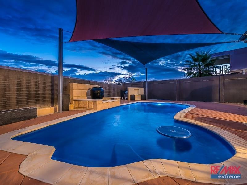 11 Berrington Pass, Quinns Rocks WA 6030