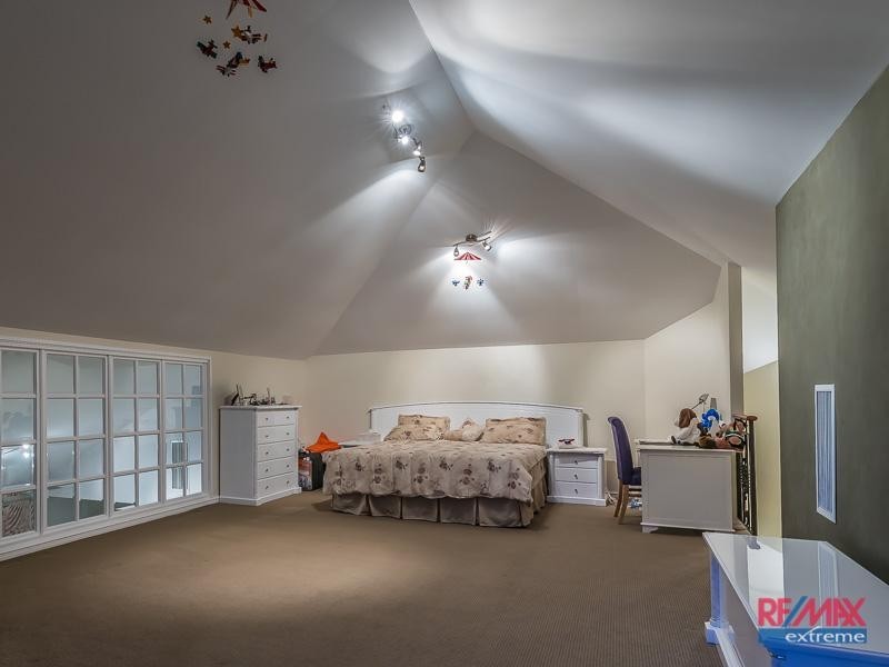 11 Berrington Pass, Quinns Rocks WA 6030