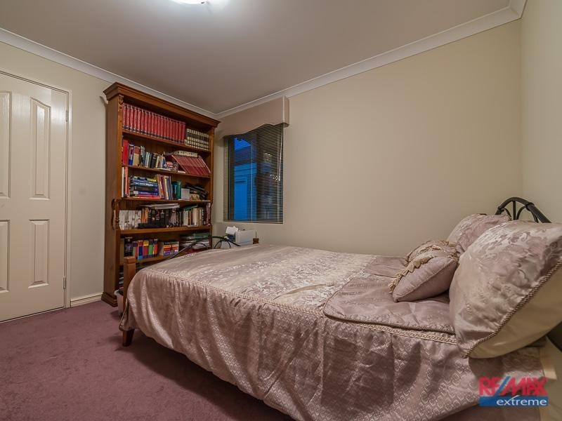 11 Berrington Pass, Quinns Rocks WA 6030