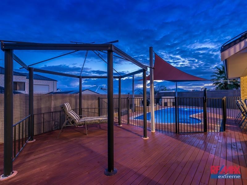11 Berrington Pass, Quinns Rocks WA 6030