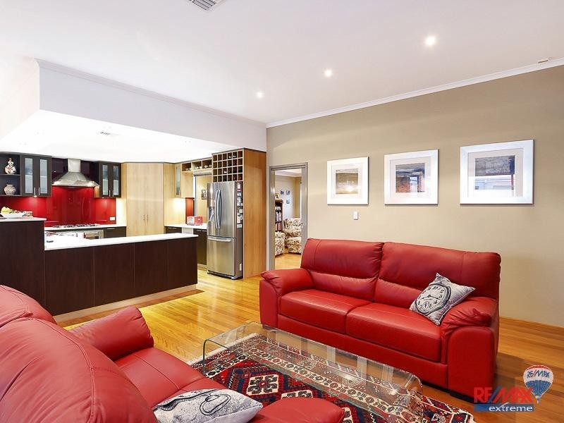 53 Delgado Parade, Iluka WA 6028