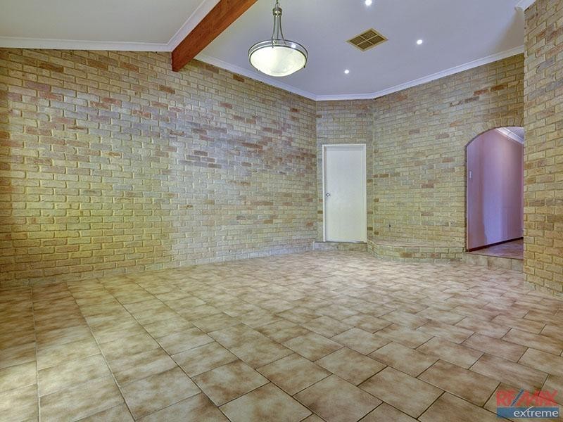 4 Manapouri Meander, Joondalup WA 6027