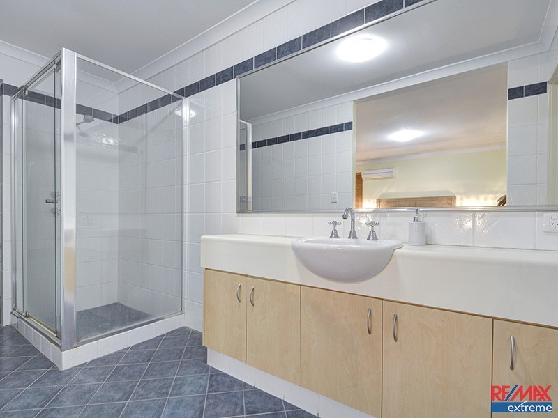 5 Barcelona Terrace, Hocking WA 6065