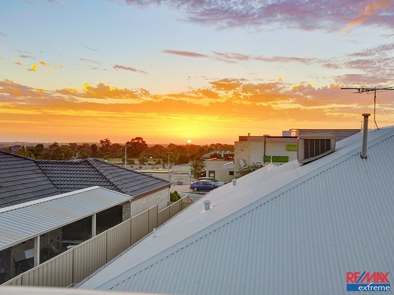 5 Barcelona Terrace, Hocking WA 6065