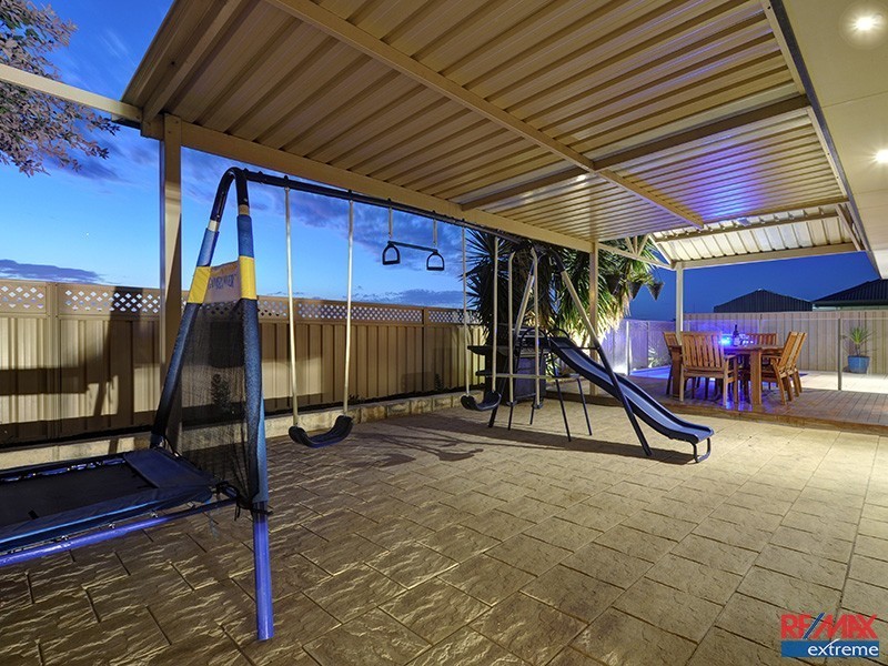 5 Barcelona Terrace, Hocking WA 6065