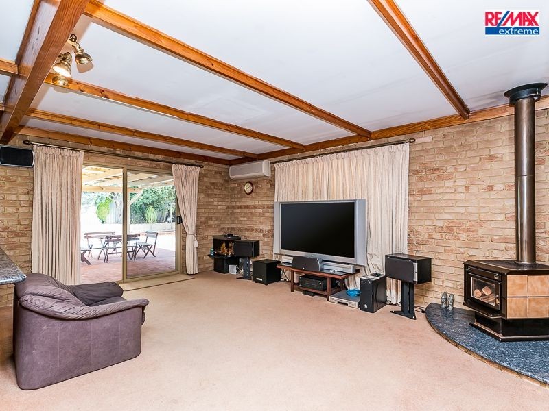 16 Rainsworth Gardens, Heathridge WA 6027