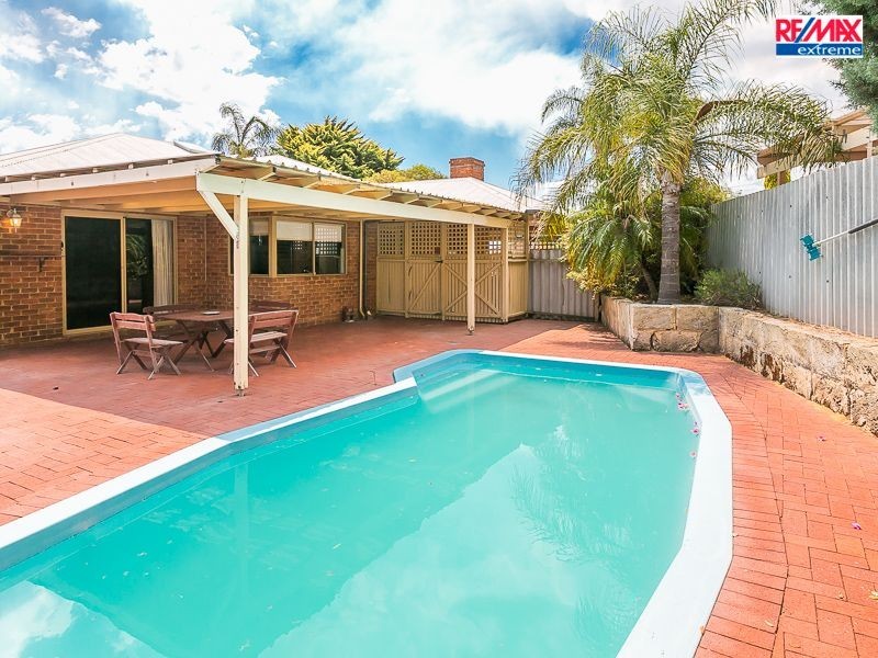 16 Rainsworth Gardens, Heathridge WA 6027