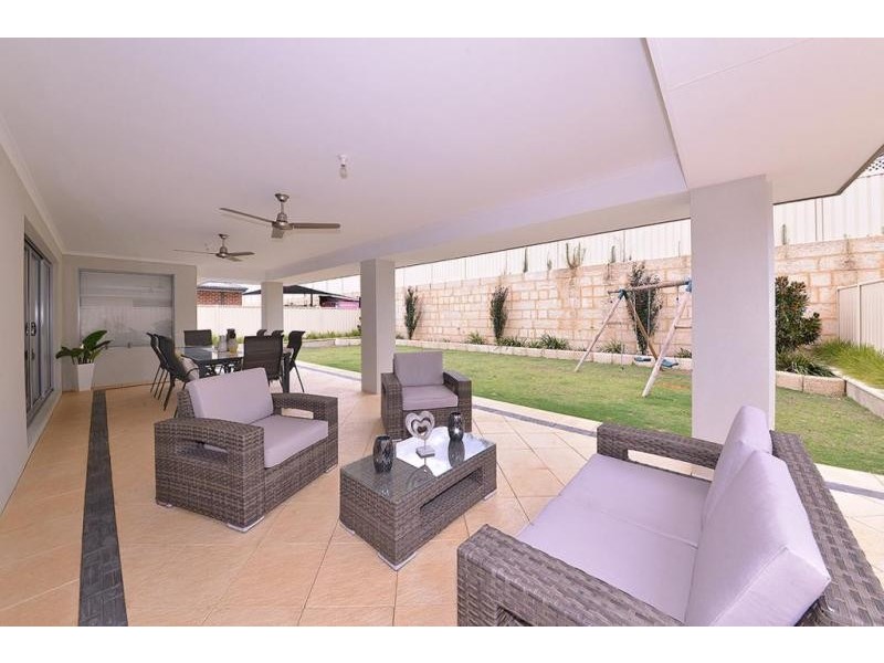 14 Rail Drive, Tapping WA 6065