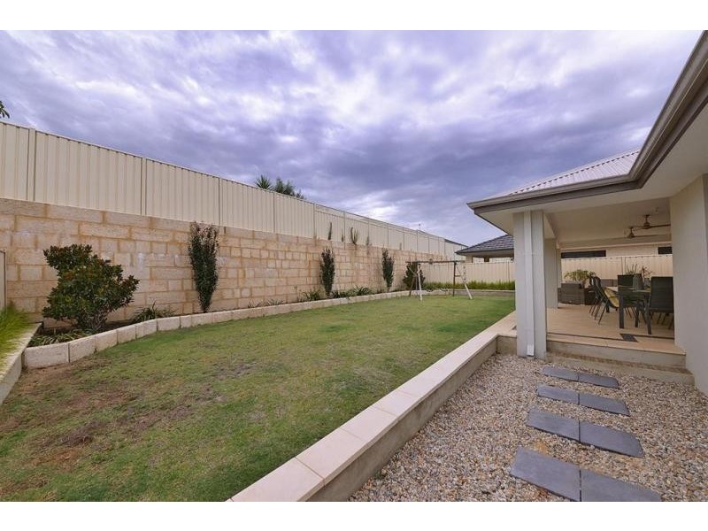 14 Rail Drive, Tapping WA 6065