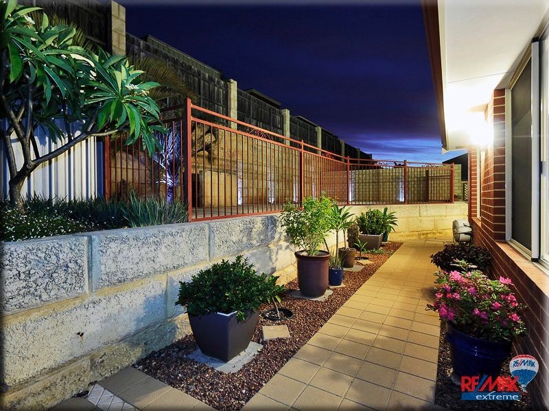 5 Lighthouse Parade, Mindarie WA 6030