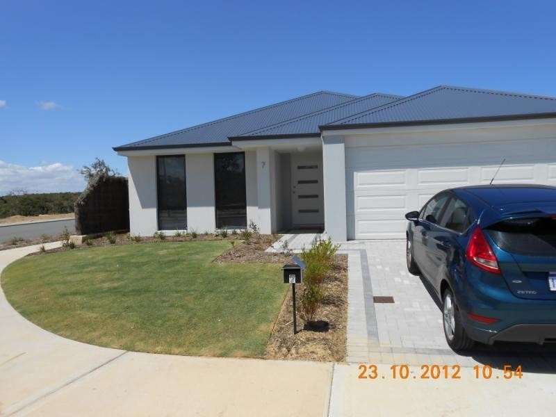 7 Halesworth Parade, Butler WA 6036