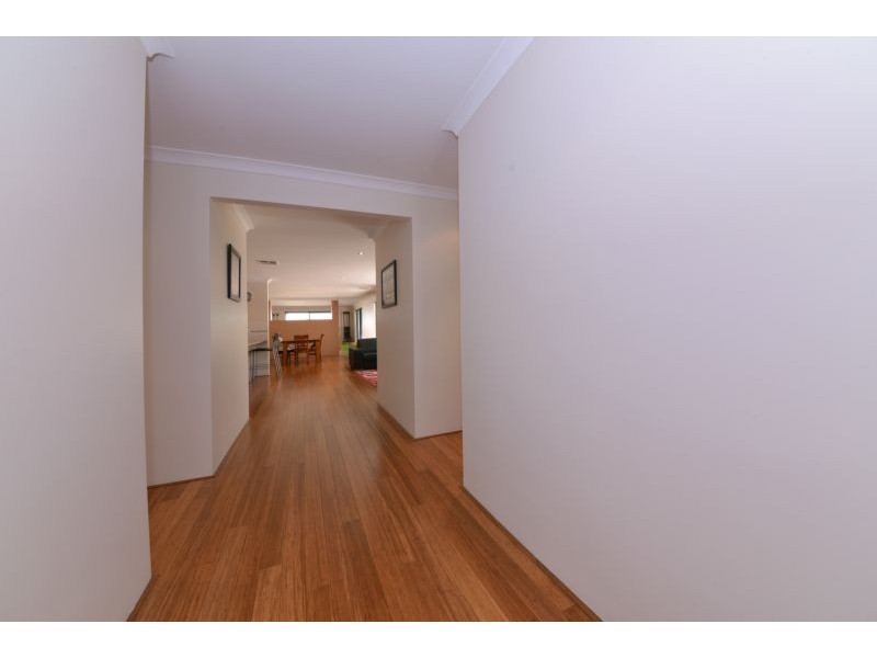 5 Alandale Bend*, Banksia Grove WA 6031