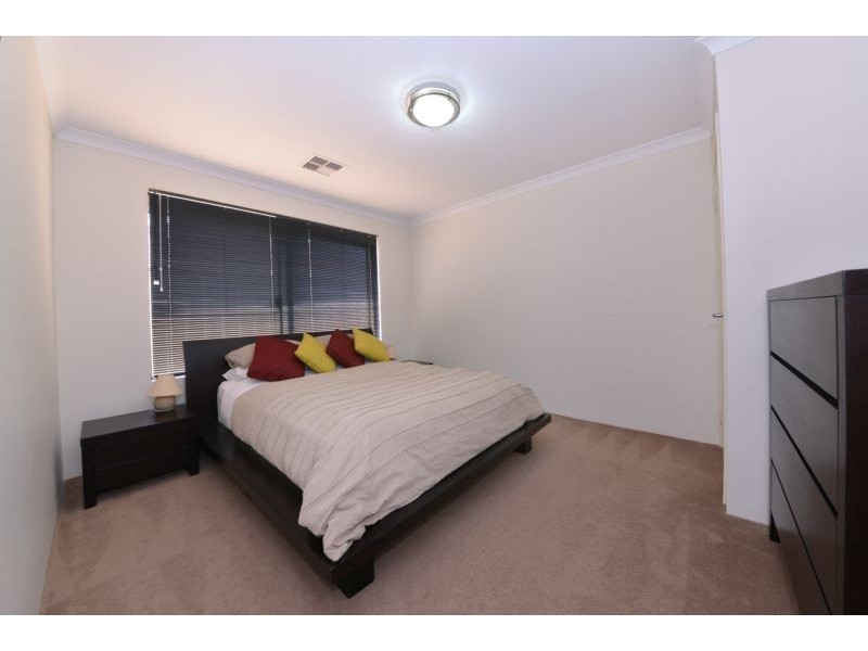 5 Alandale Bend*, Banksia Grove WA 6031