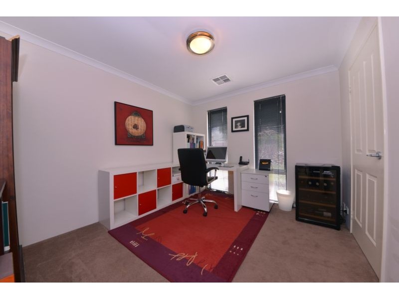 5 Alandale Bend*, Banksia Grove WA 6031