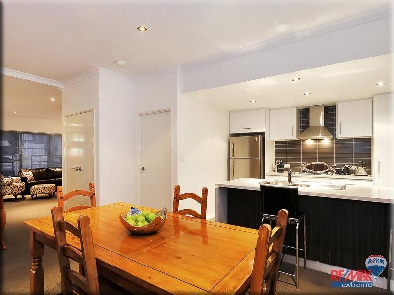 10 Eveleigh Boulevard, Clarkson WA 6030