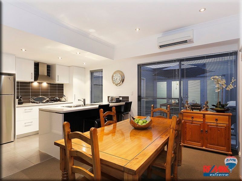 10 Eveleigh Boulevard, Clarkson WA 6030