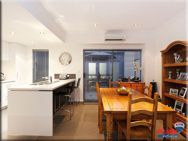 10 Eveleigh Boulevard, Clarkson WA 6030