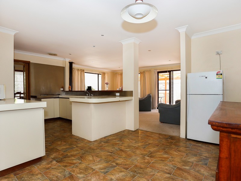 21 Prince Regent Drive, Heathridge WA 6027