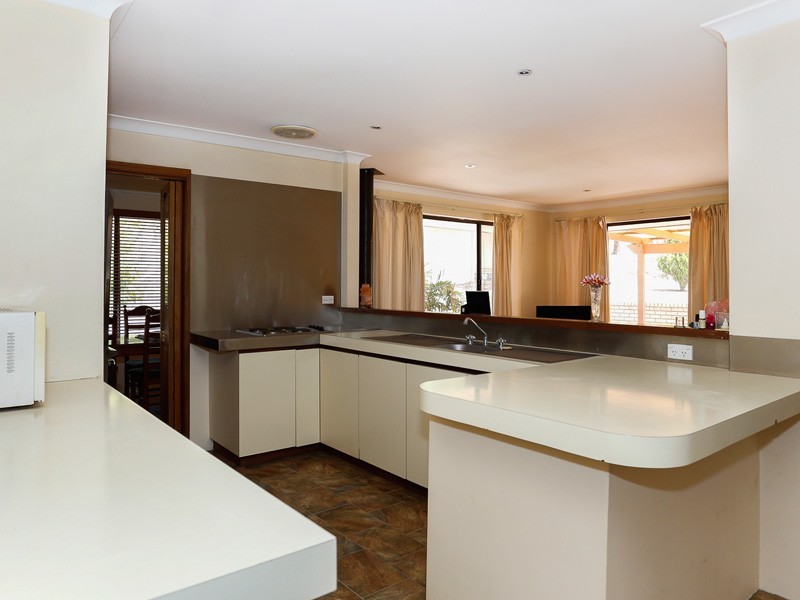 21 Prince Regent Drive, Heathridge WA 6027