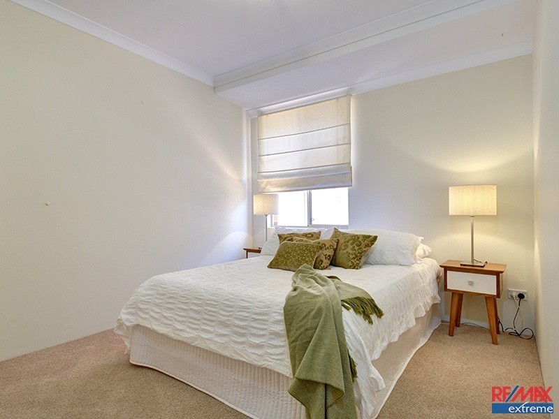 6 Brantwood Approach, Hocking WA 6065