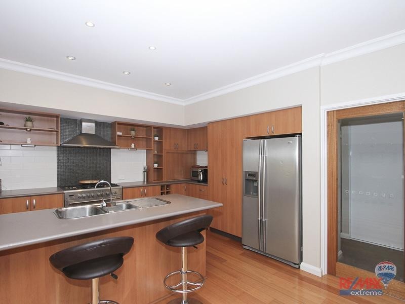 5 Beachside Drive, Burns Beach WA 6028