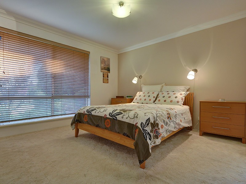 49 Manchester Drive*, Hocking WA 6065