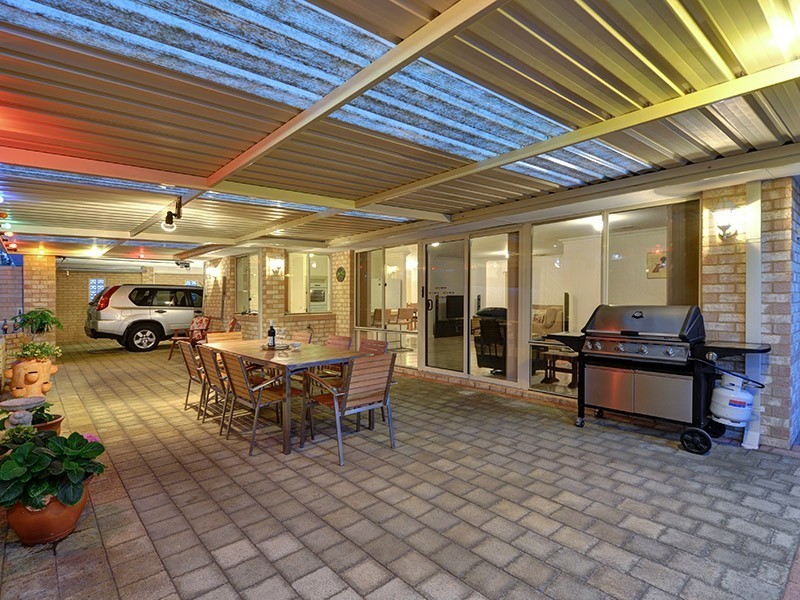 49 Manchester Drive*, Hocking WA 6065