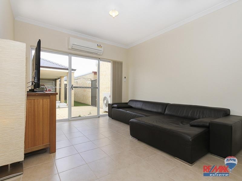 22 Sawtooth, Banksia Grove WA 6031