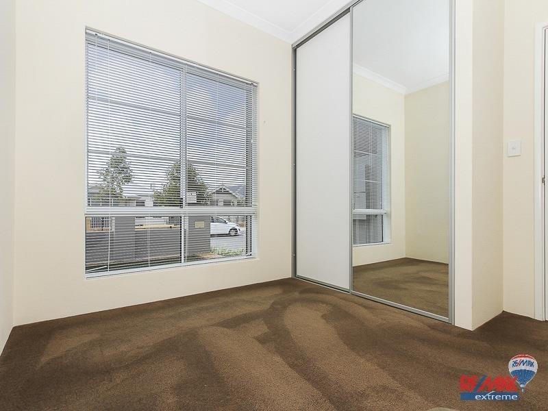 22 Sawtooth, Banksia Grove WA 6031