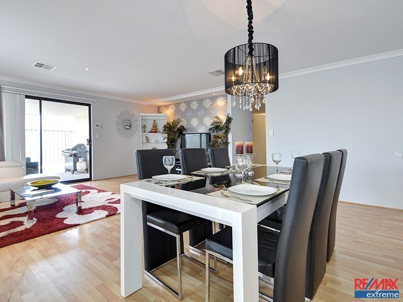 11 Thiele Road, Banksia Grove WA 6031