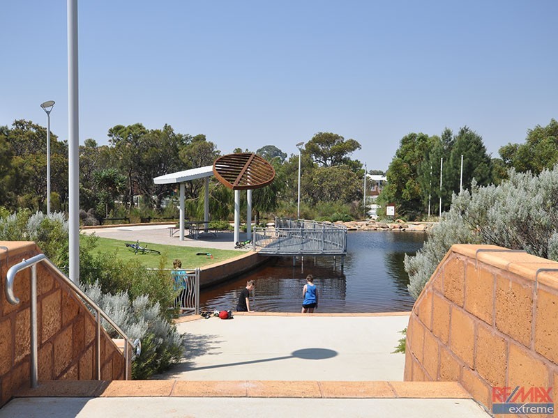 11 Thiele Road, Banksia Grove WA 6031