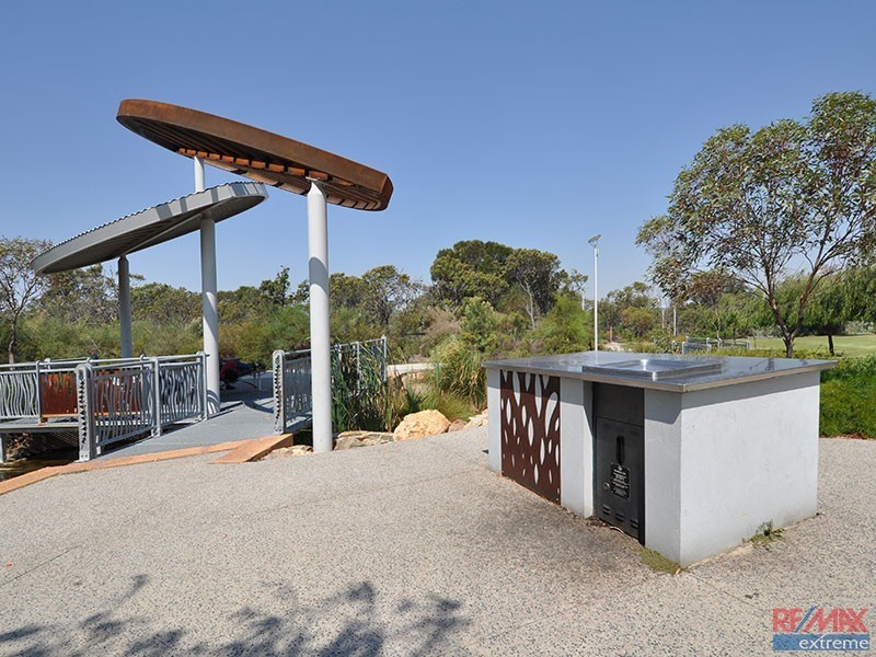 11 Thiele Road, Banksia Grove WA 6031