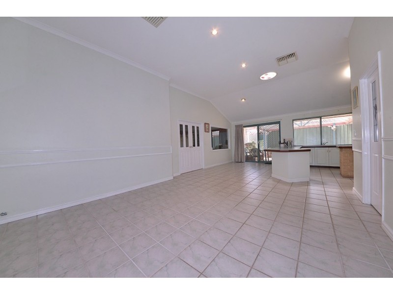 34 Rothesay Heights, Mindarie WA 6030