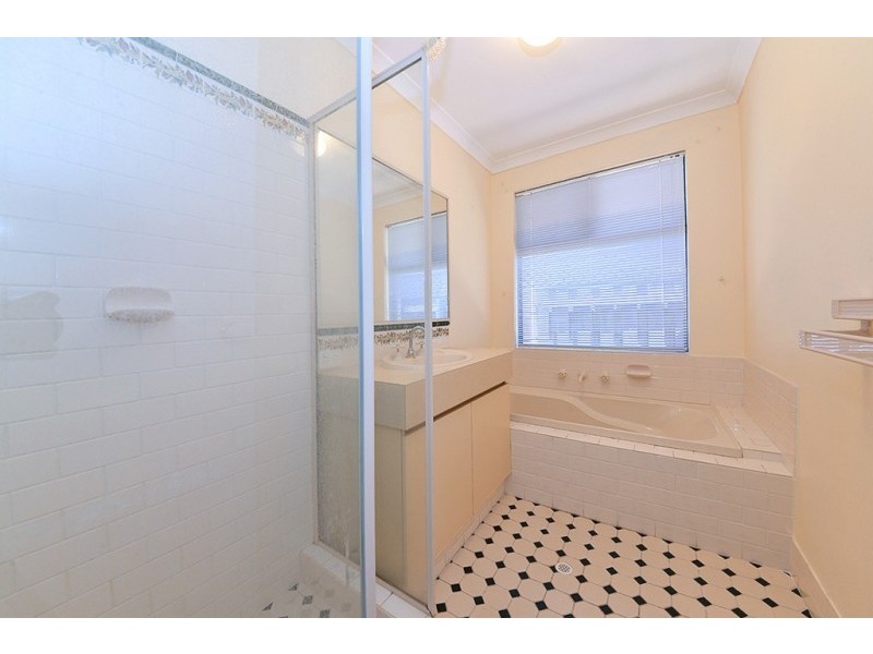 34 Rothesay Heights, Mindarie WA 6030