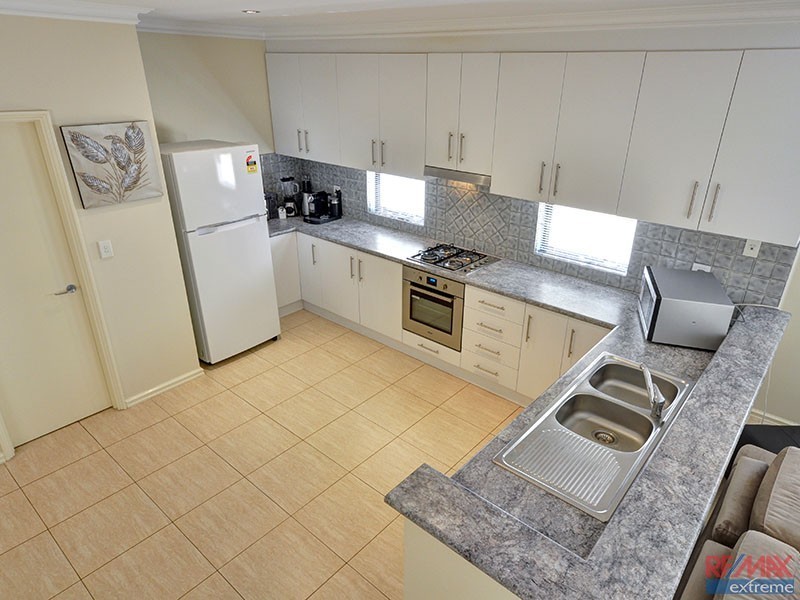 5 Idaho Court, Landsdale WA 6065