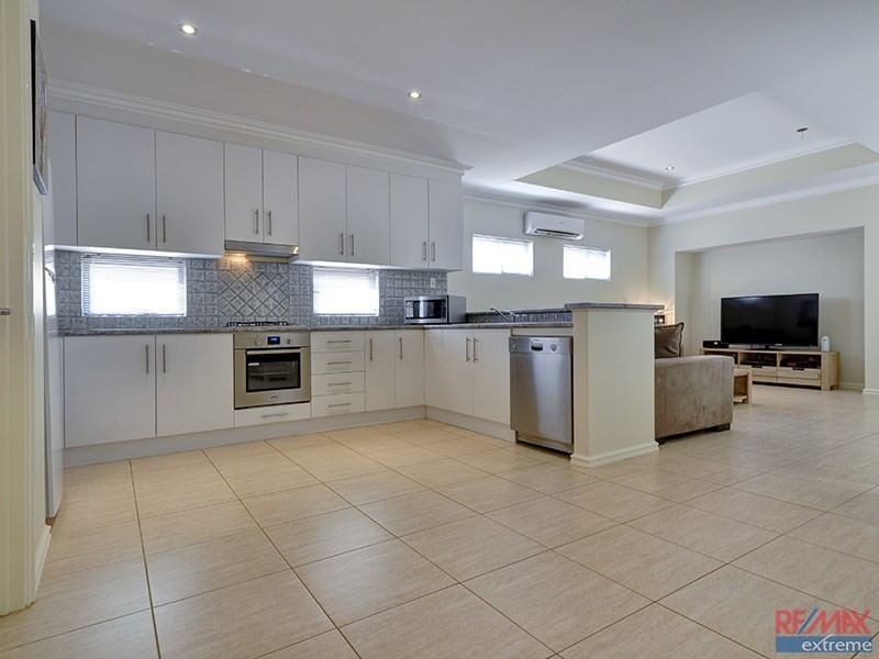 5 Idaho Court, Landsdale WA 6065