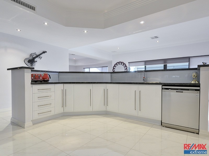 3 Monticello Meander, Landsdale WA 6065