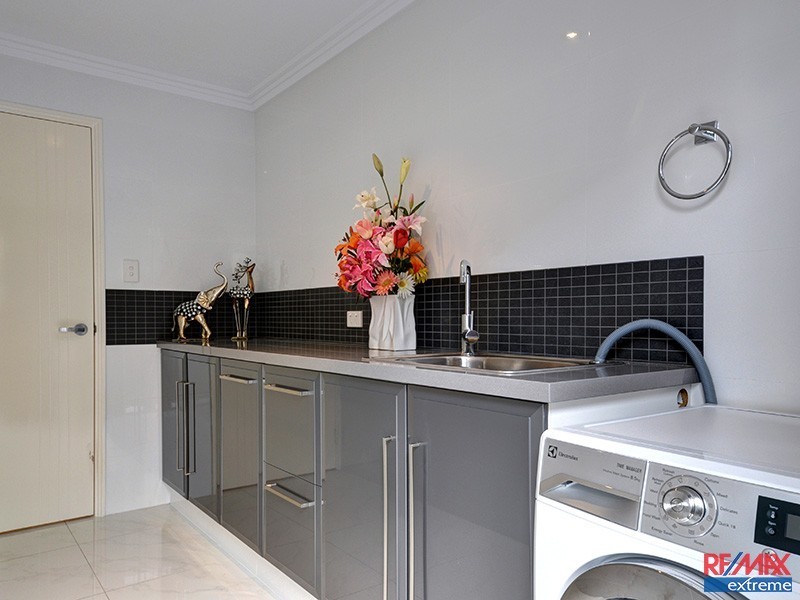 3 Monticello Meander, Landsdale WA 6065