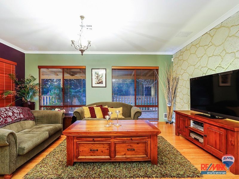 17 Citrus Court, Two Rocks WA 6037