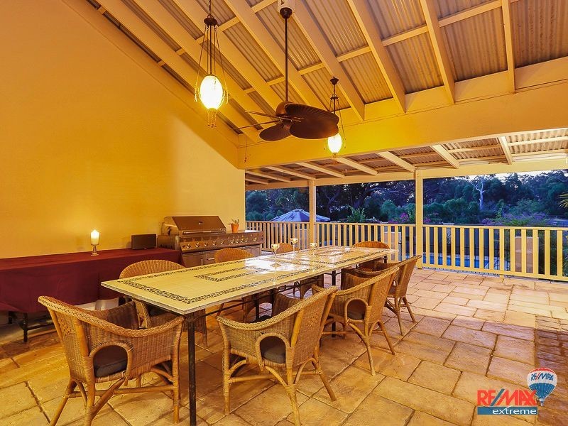 17 Citrus Court, Two Rocks WA 6037