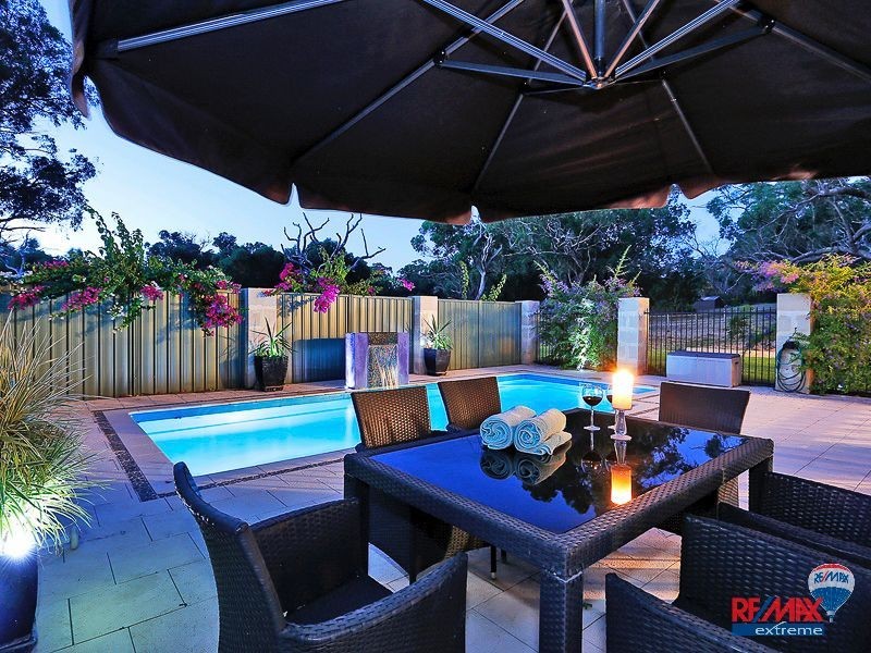 17 Citrus Court, Two Rocks WA 6037