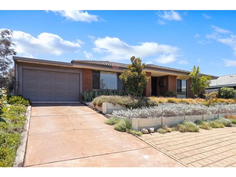 8 Scaphella Avenue, Mullaloo WA 6027