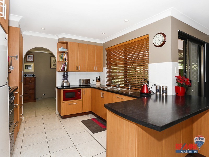 8 Scaphella Avenue, Mullaloo WA 6027