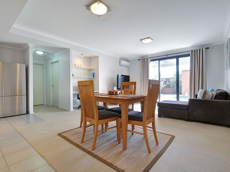 12/1 Sunlander Drive, Currambine WA 6028