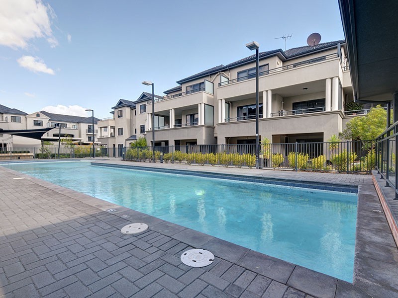 12/1 Sunlander Drive, Currambine WA 6028