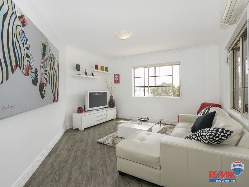 15/2 Plaistow Street, Joondalup WA 6027