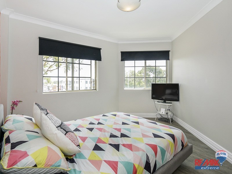 15/2 Plaistow Street, Joondalup WA 6027