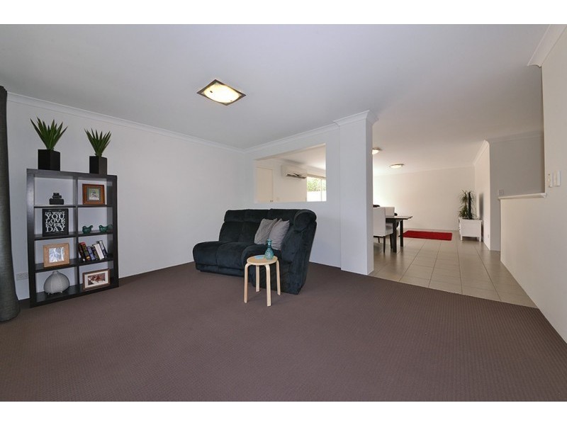 21 Bonvin Gardens, Tapping WA 6065