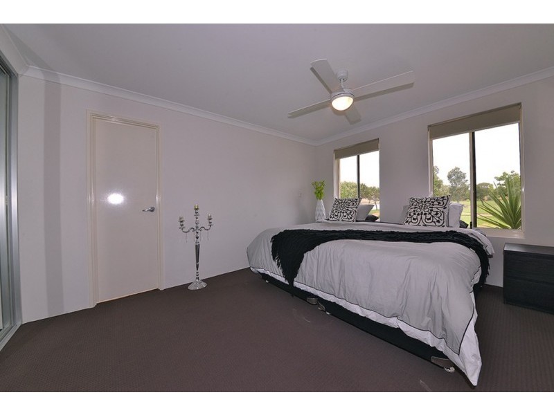 21 Bonvin Gardens, Tapping WA 6065